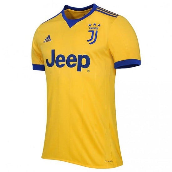 completo calcio juventus merchandising completo calcio juventus merchandising